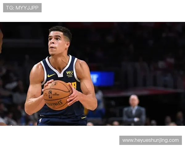 小迈克尔波特半场表现出色14中7砍下20分外加8篮板三分球命中率高达50